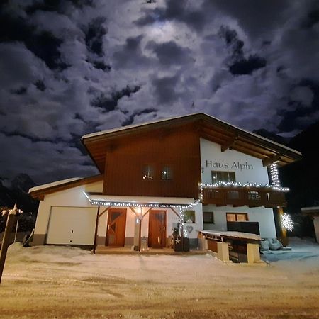 Haus Alpin Apartments Pettneu am Arlberg Exterior foto